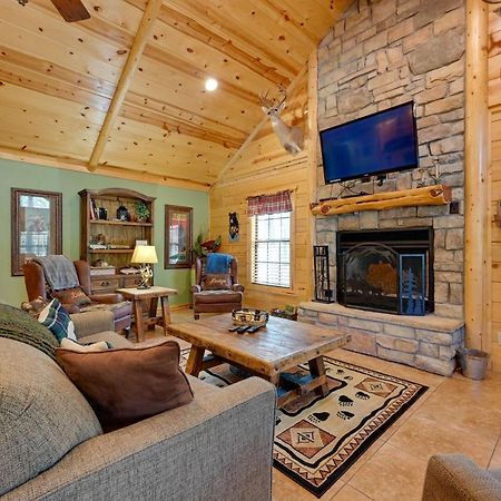 Broken Bow Cabin With Hot Tub And Deck - 4 Mi To Lake! المظهر الخارجي الصورة