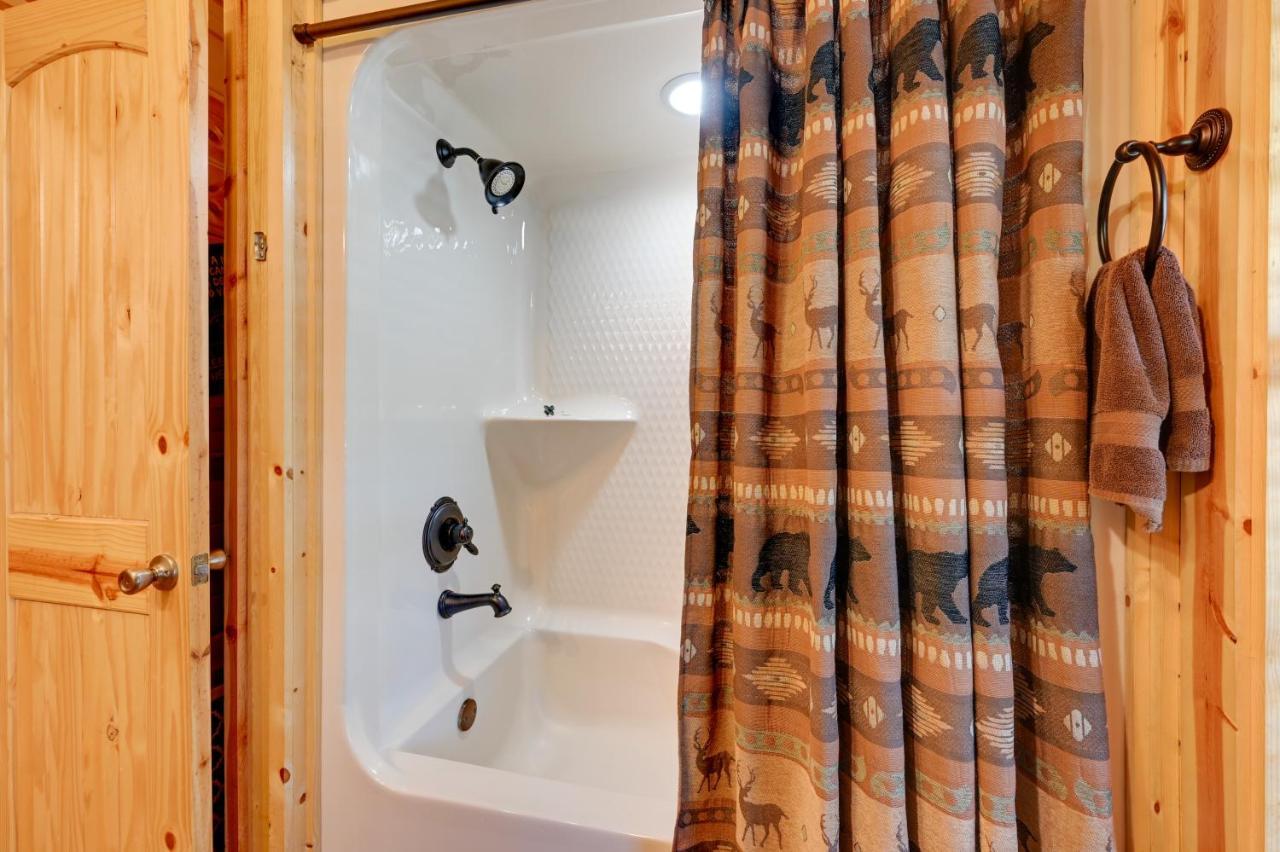 Broken Bow Cabin With Hot Tub And Deck - 4 Mi To Lake! المظهر الخارجي الصورة